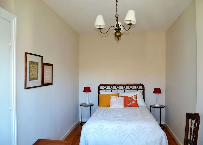 Quinta D'avo Amelia Bed & Breakfast Alquerubim